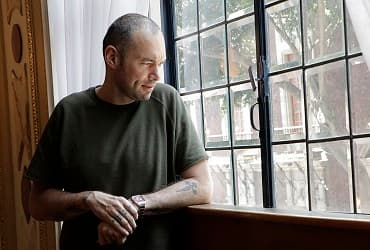 Santiago Cruz